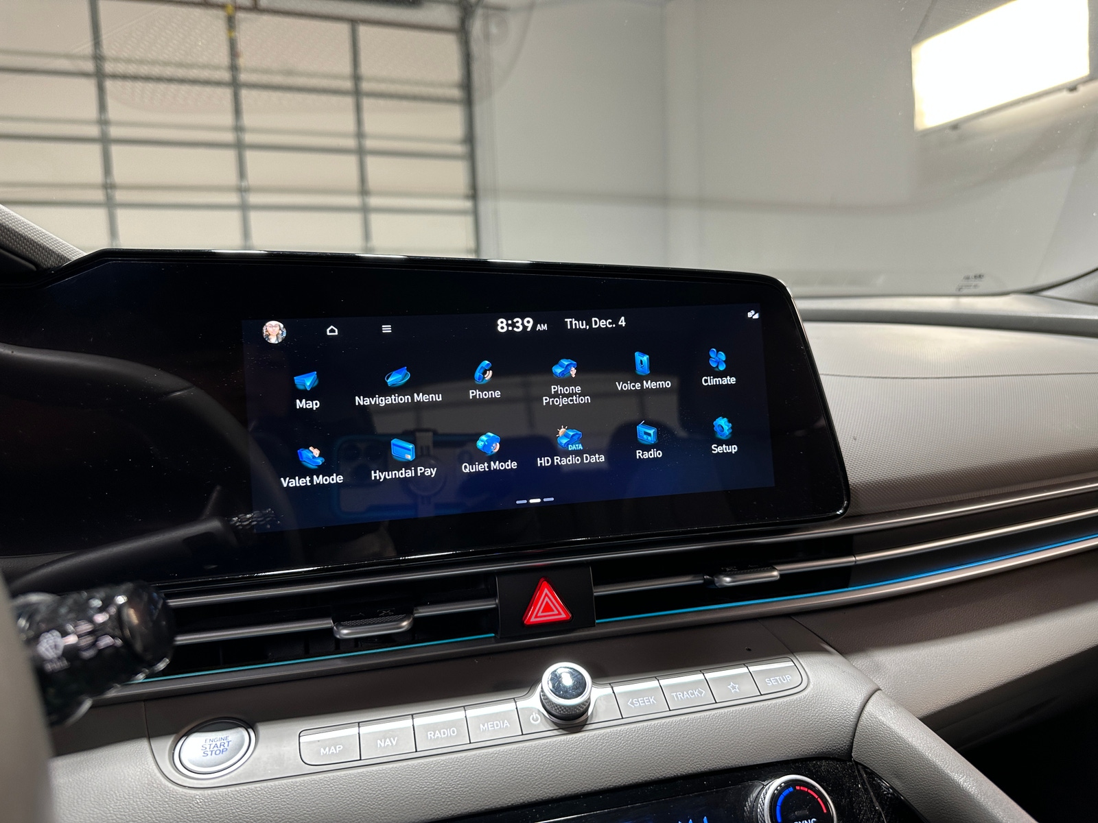 Thumbnail: 2024 Hyundai Elantra - 4