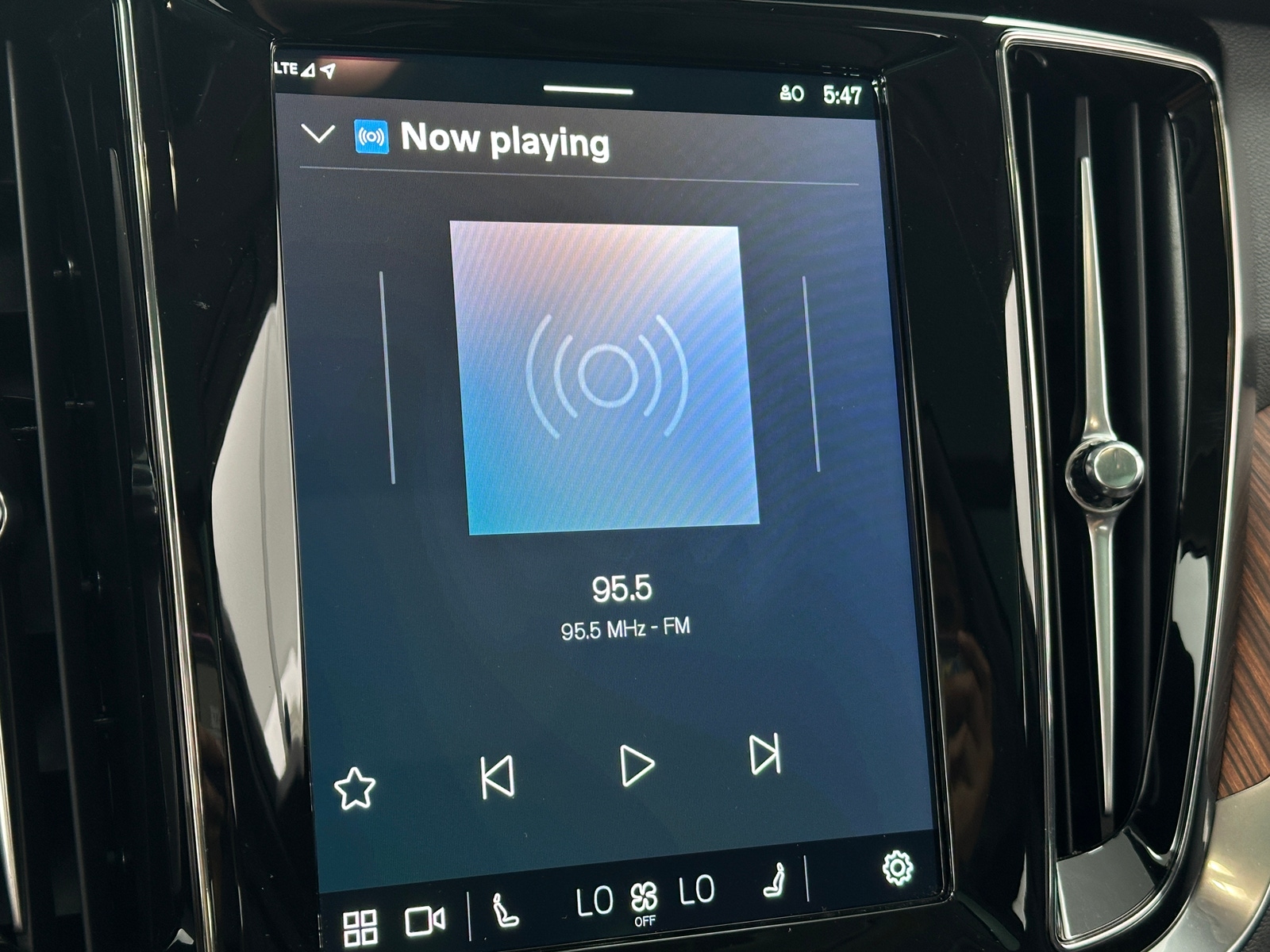 Thumbnail: 2025 Volvo V60 - 3