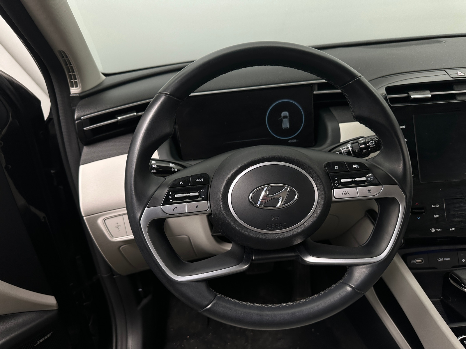 Thumbnail: 2022 Hyundai Tucson - 5