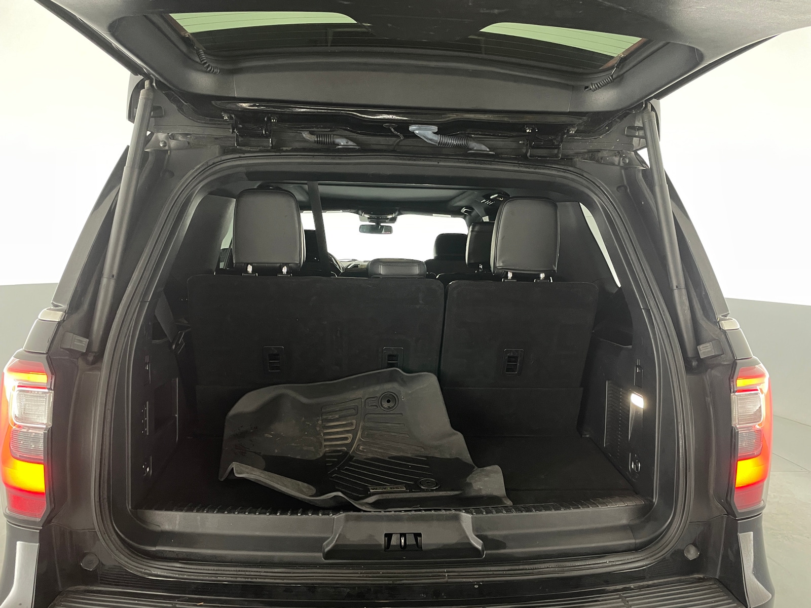 Thumbnail: 2021 Ford Expedition - 6