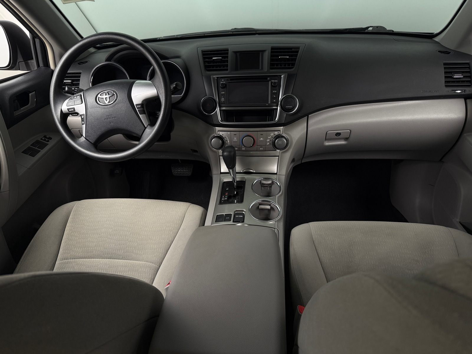 Thumbnail: 2013 Toyota Highlander - 3