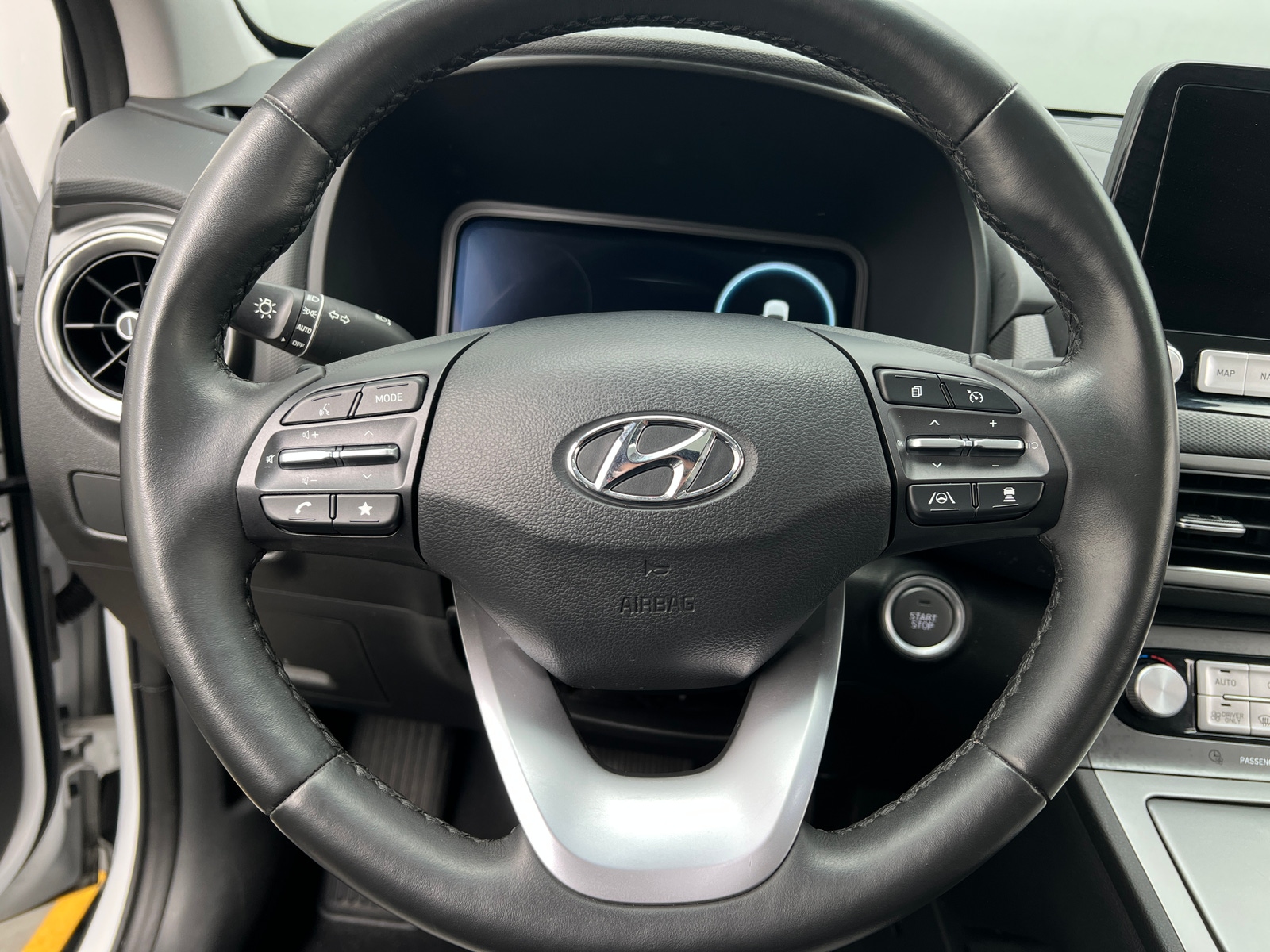 Thumbnail: 2023 Hyundai Kona - 4