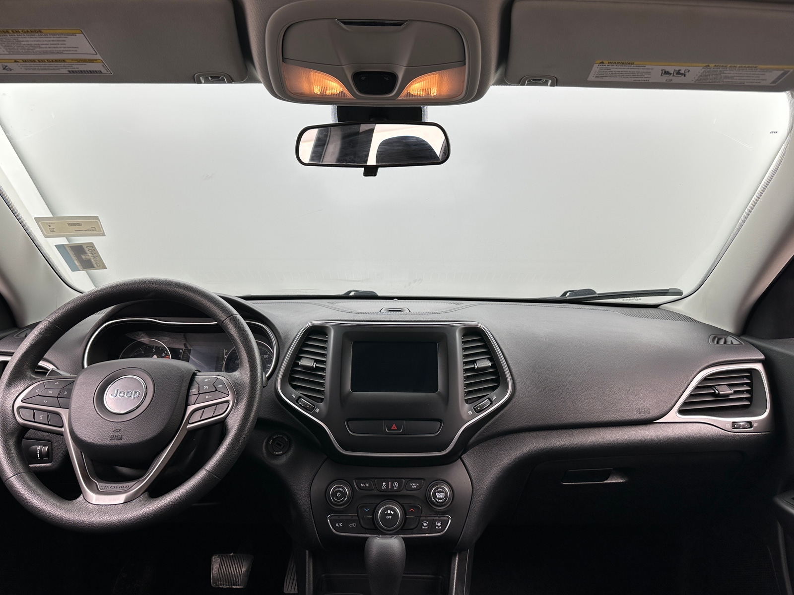 Thumbnail: 2020 Jeep Cherokee - 3