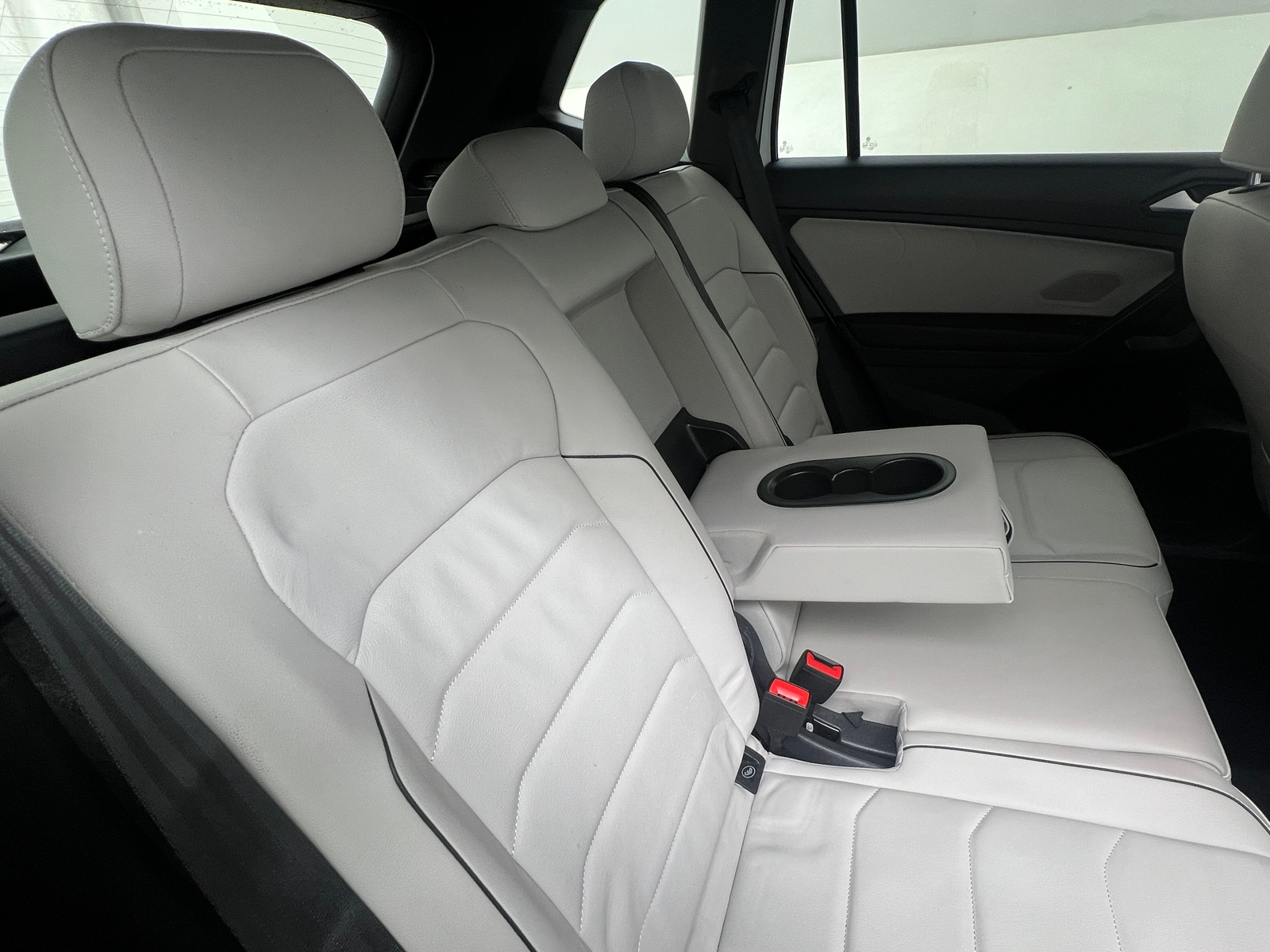 Thumbnail: 2021 Volkswagen Tiguan - 5