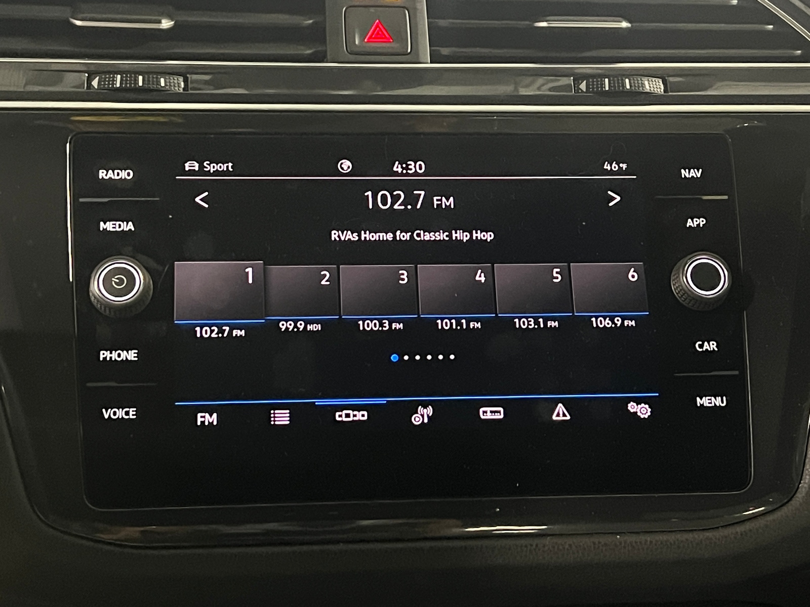 Thumbnail: 2021 Volkswagen Tiguan - 3