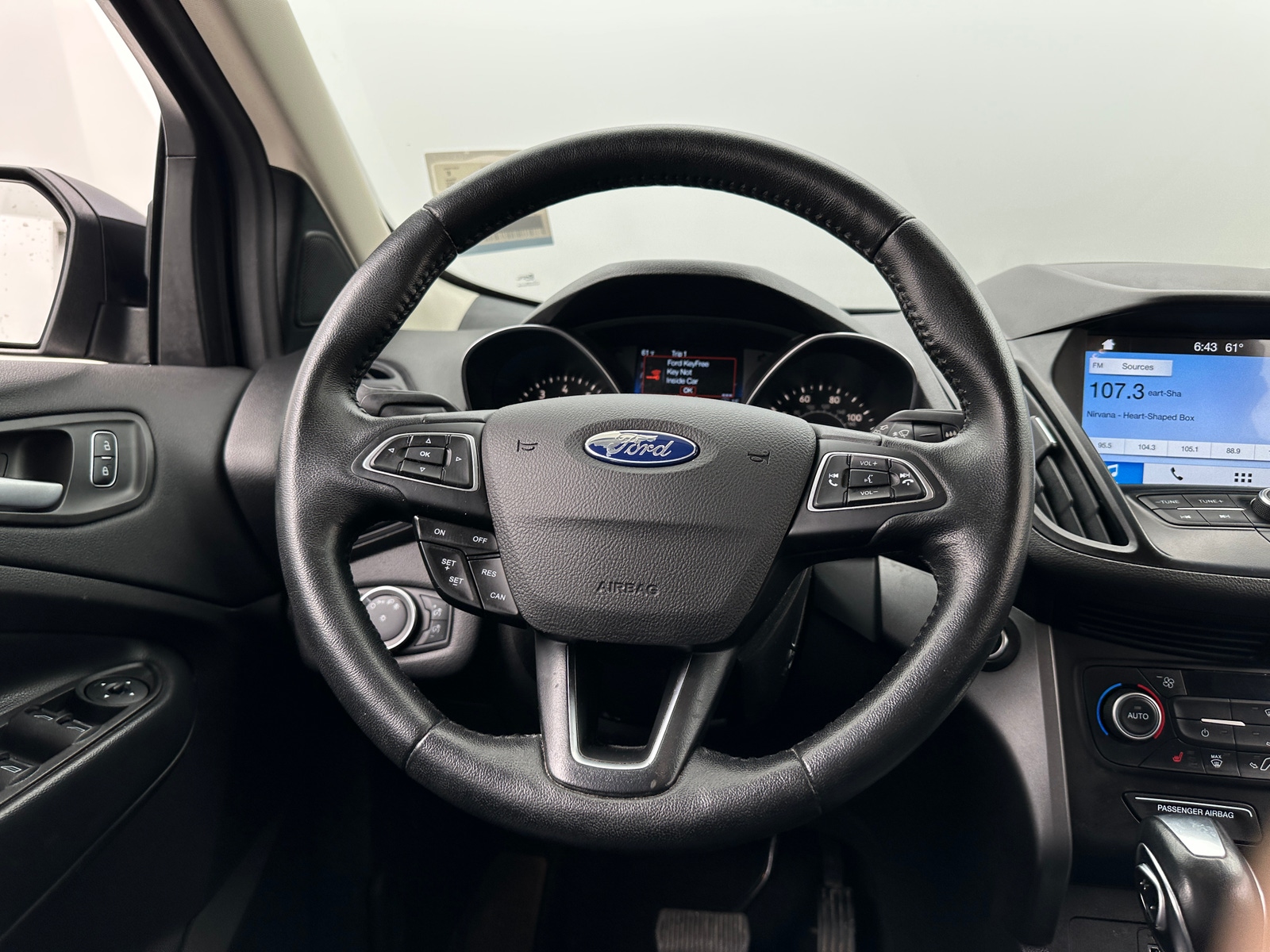 Thumbnail: 2019 Ford Escape - 4
