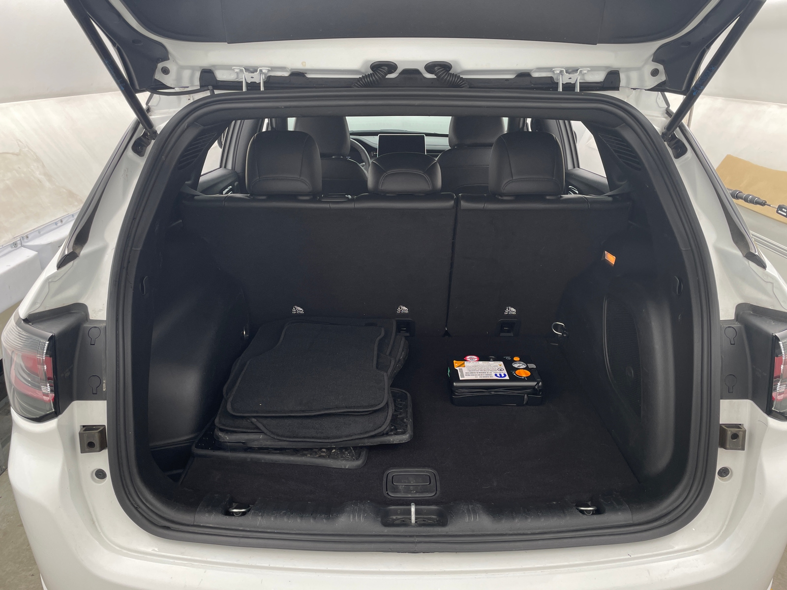 Thumbnail: 2024 Jeep Compass - 6