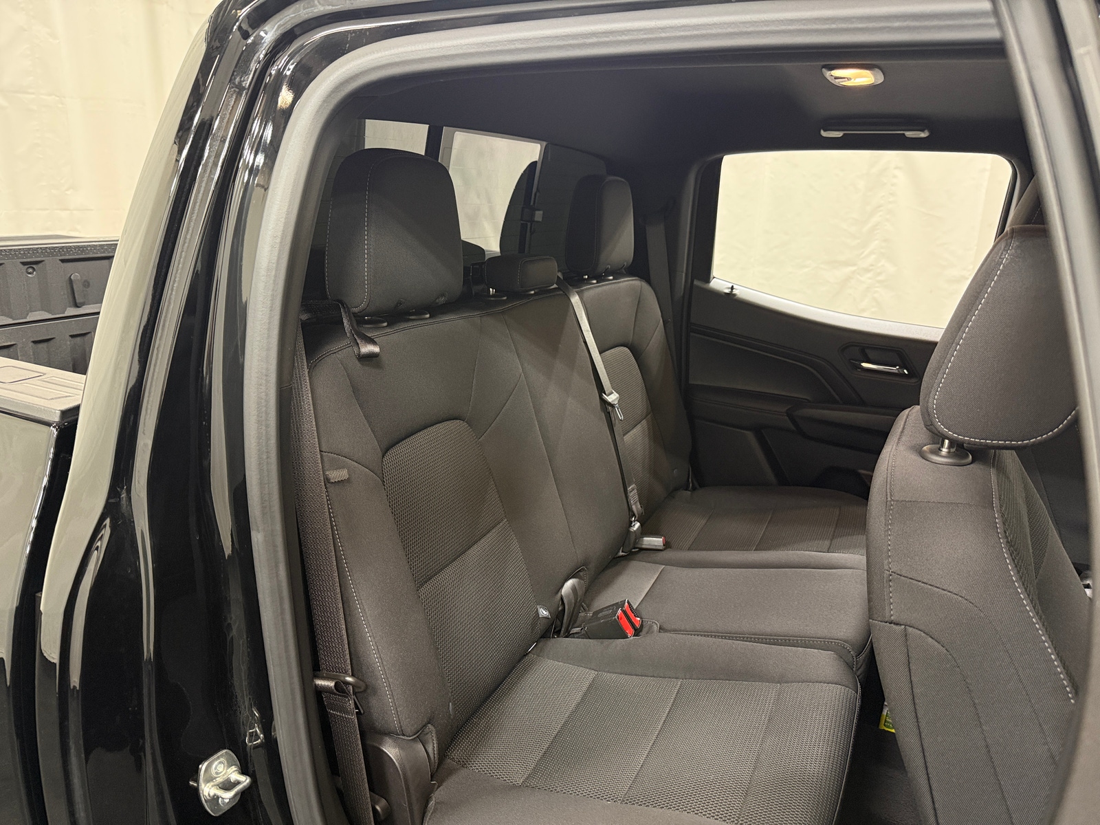 Thumbnail: 2024 Chevrolet Colorado - 6