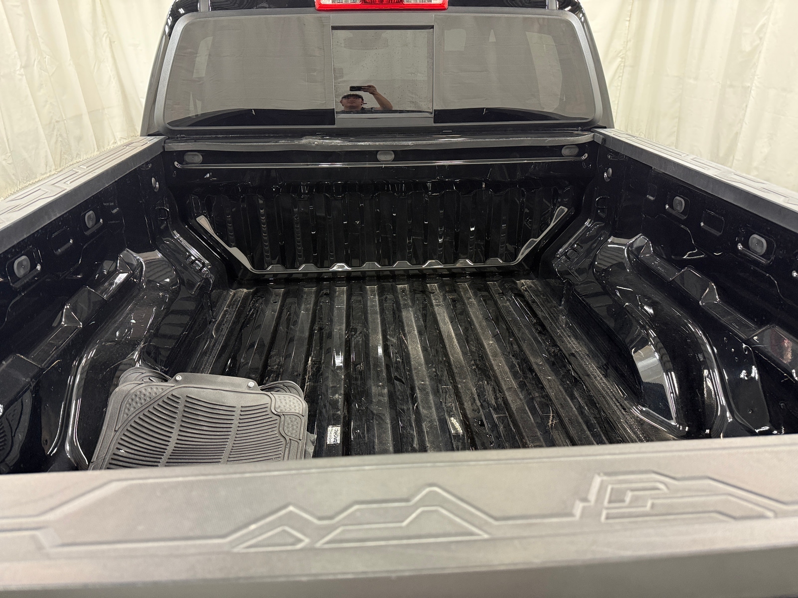 Thumbnail: 2024 Chevrolet Colorado - 7