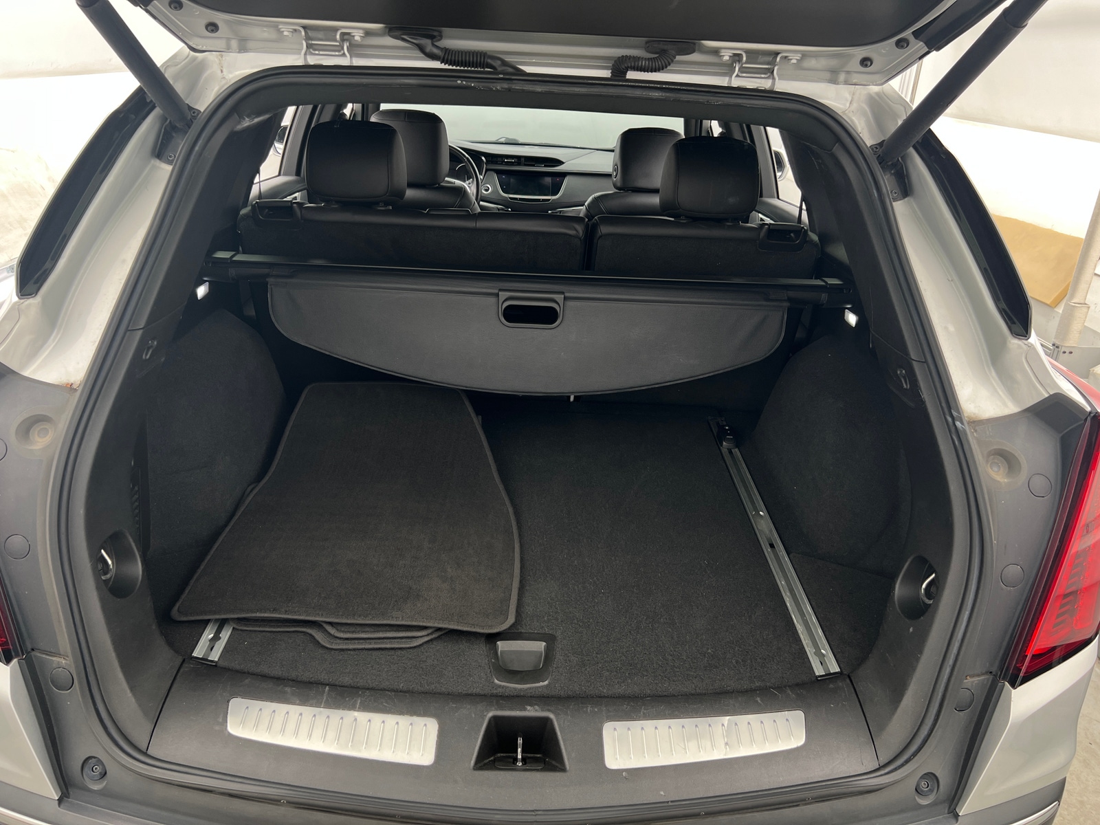 Thumbnail: 2020 Cadillac XT5 - 6