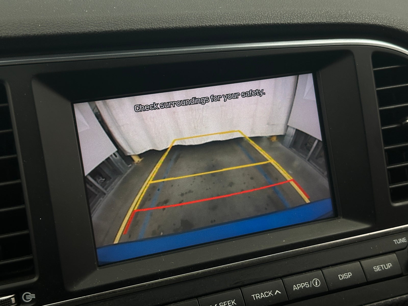 Thumbnail: 2018 Hyundai Elantra - 3