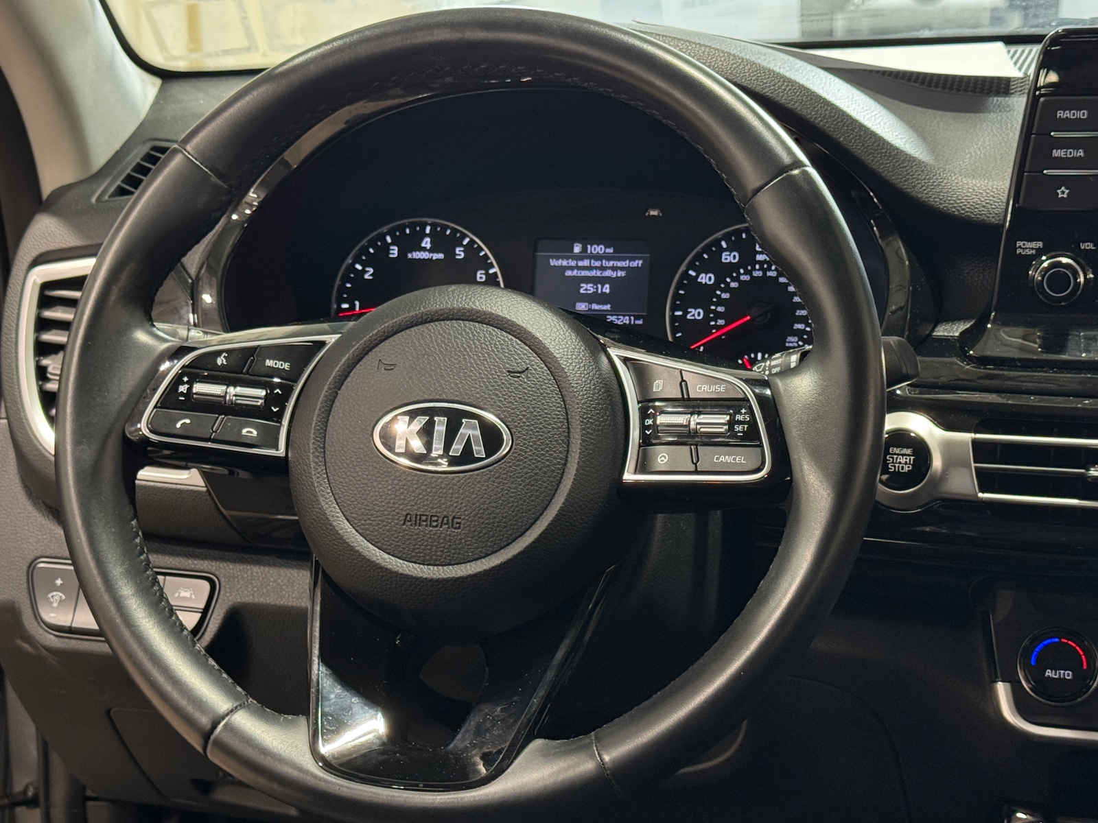 Thumbnail: 2021 Kia Seltos - 4