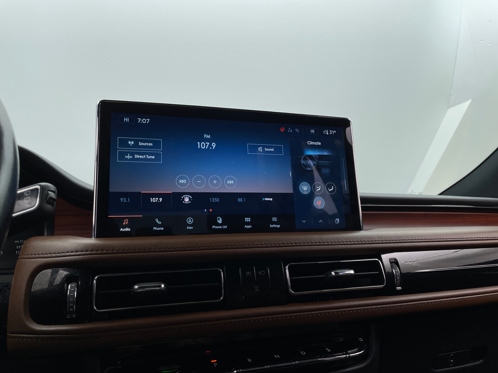 Thumbnail: 2022 Lincoln Nautilus - 3