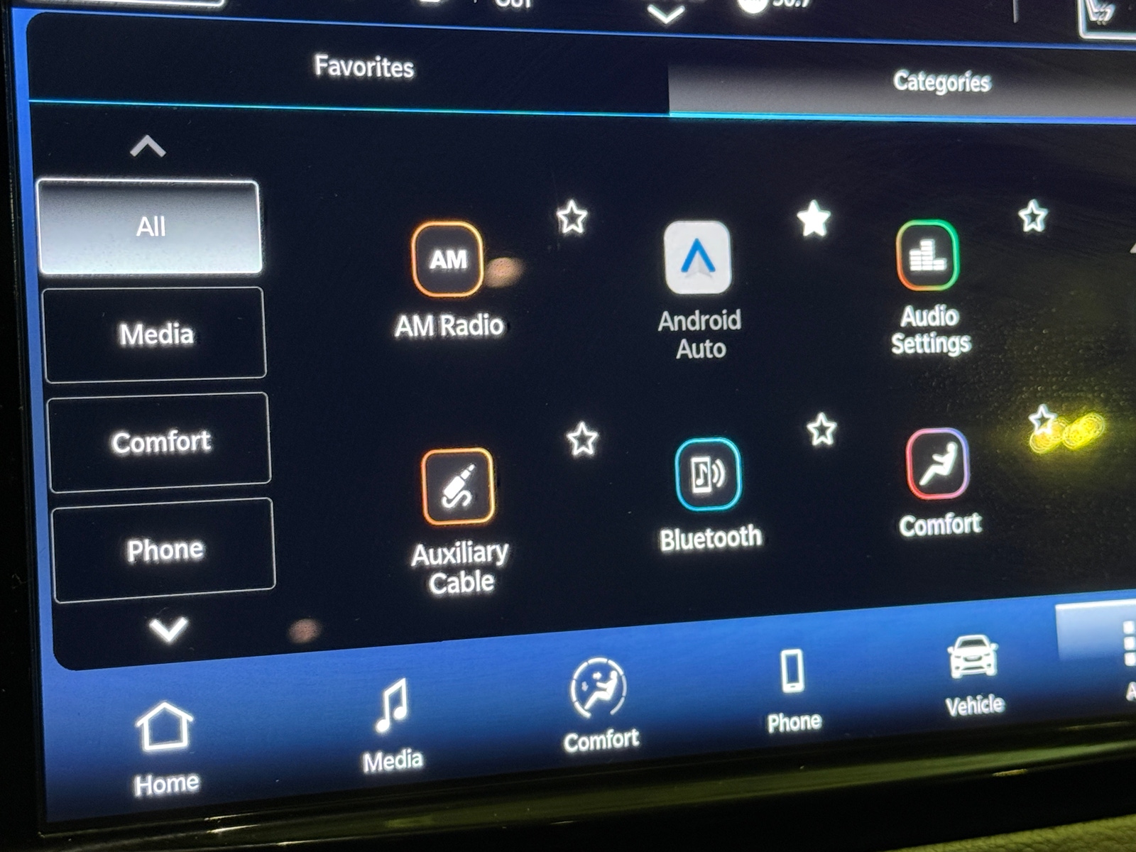 Thumbnail: 2025 Chrysler Pacifica - 3