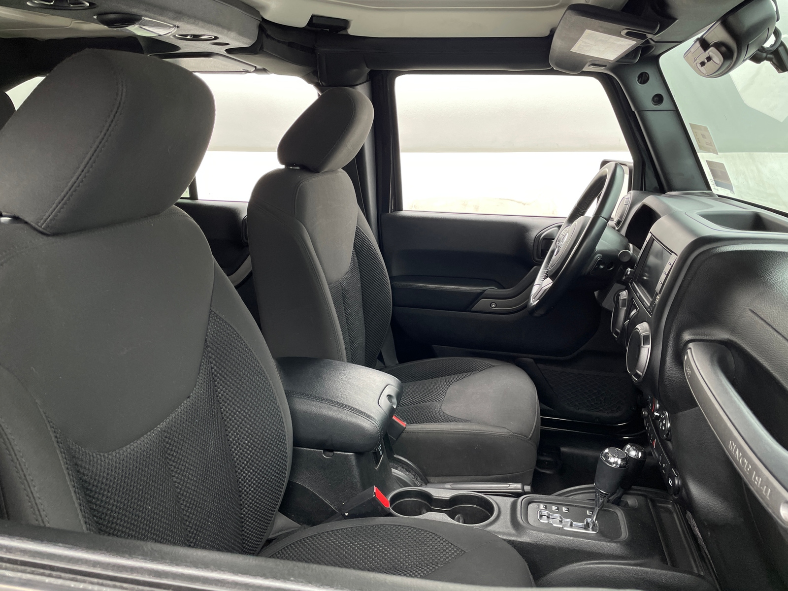 Thumbnail: 2017 Jeep Wrangler - 2