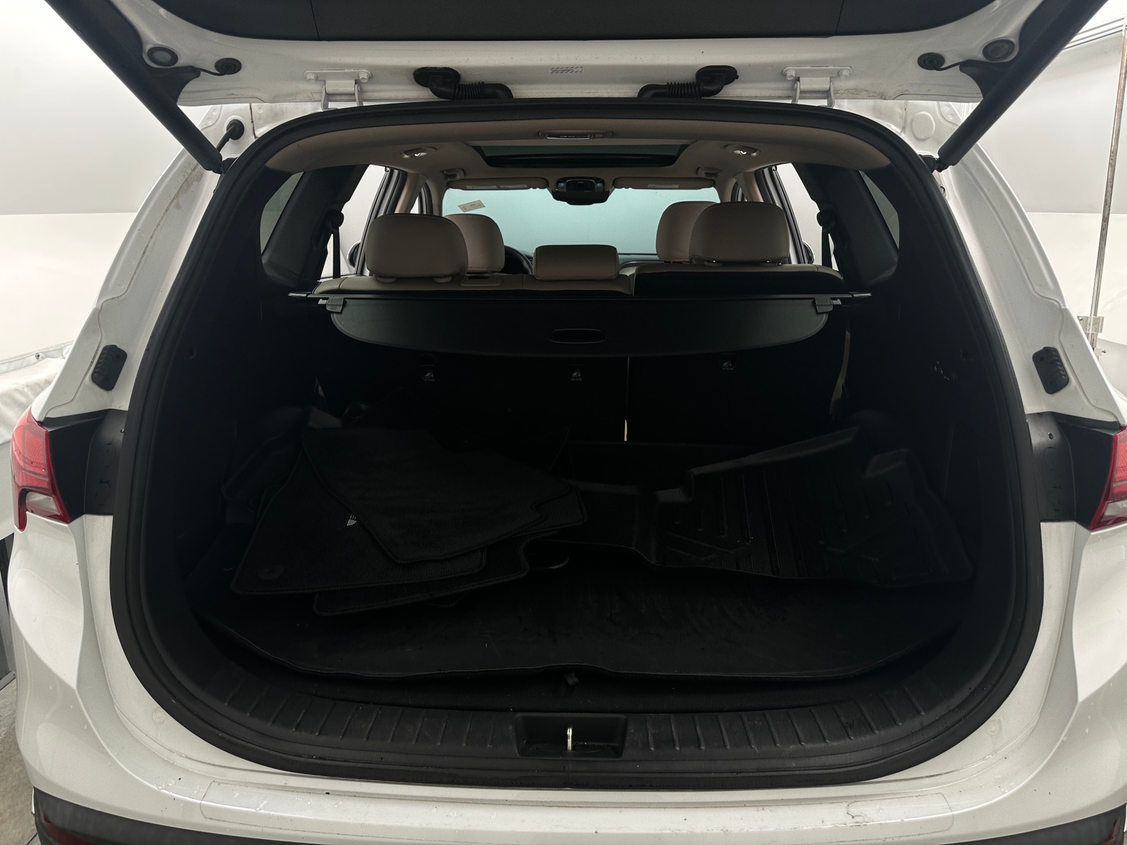 Thumbnail: 2022 Hyundai Santa Fe - 7