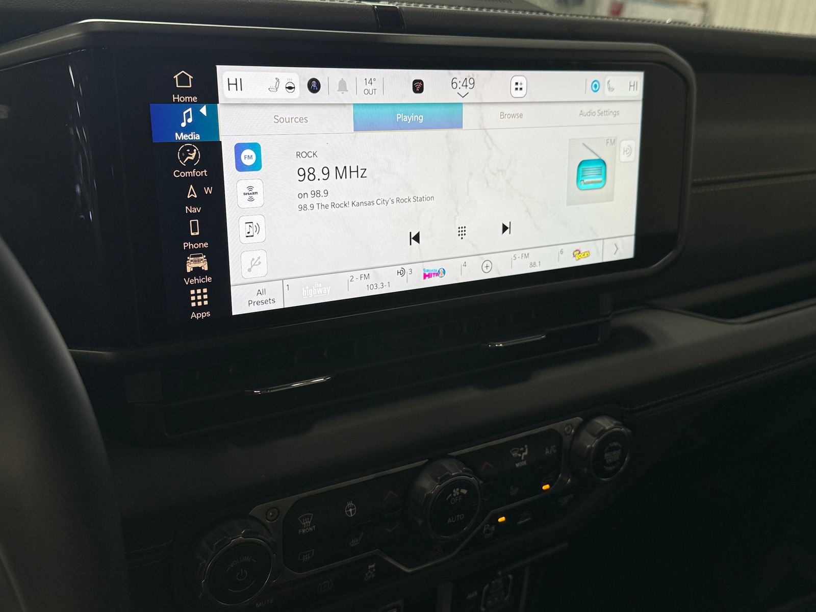 Thumbnail: 2024 Jeep Wrangler - 3