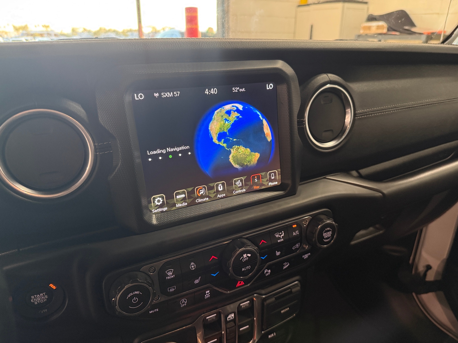 Thumbnail: 2019 Jeep Wrangler - 3