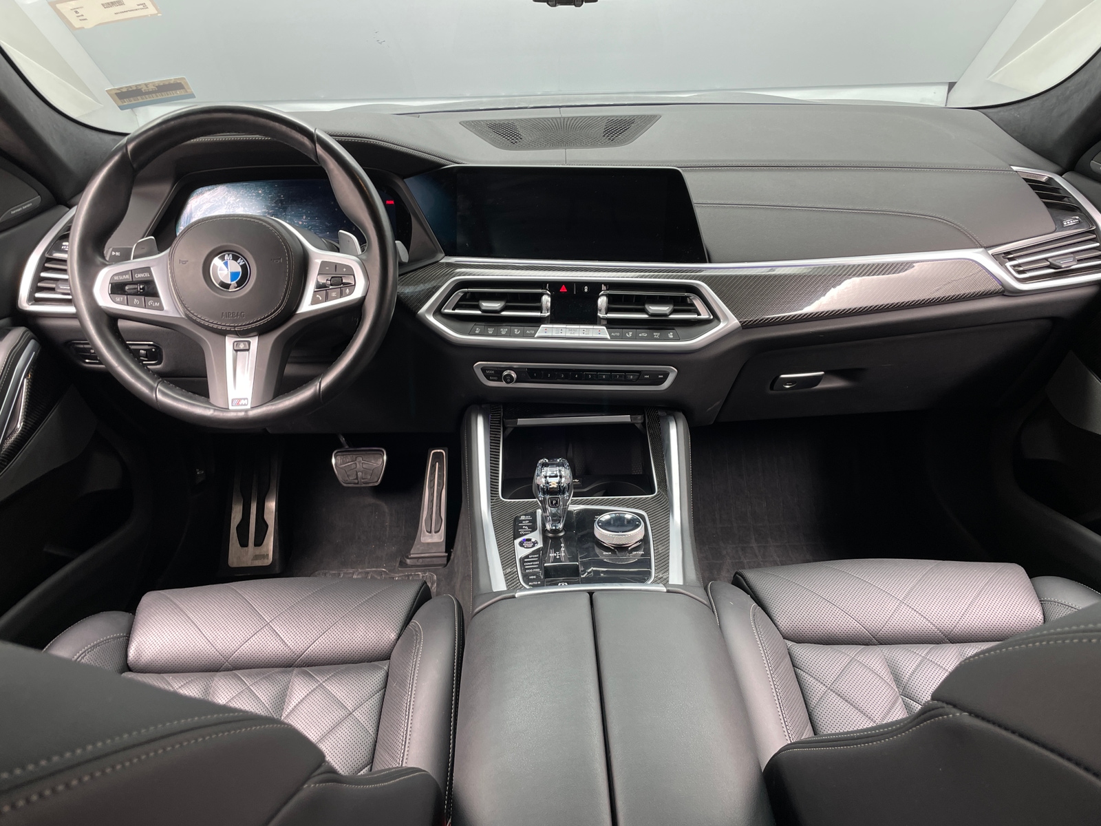 Thumbnail: 2023 BMW X6 - 2