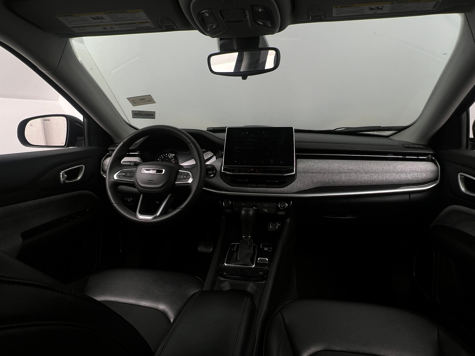 Thumbnail: 2022 Jeep Compass - 3