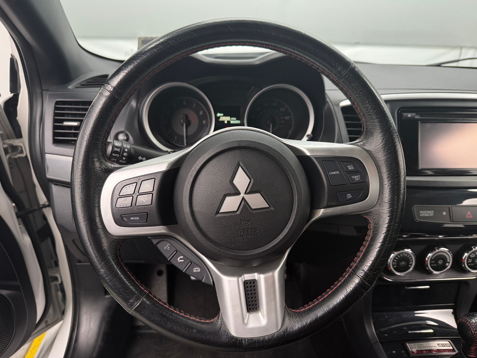 Thumbnail: 2015 Mitsubishi Lancer Evolution - 4