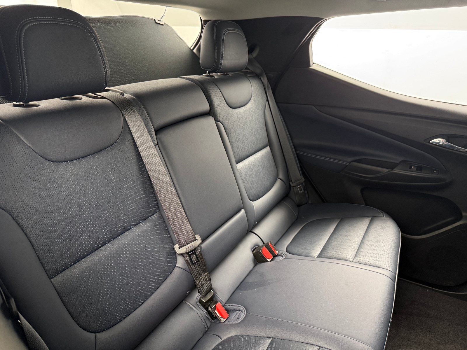 Thumbnail: 2022 Chevrolet Bolt EUV - 5