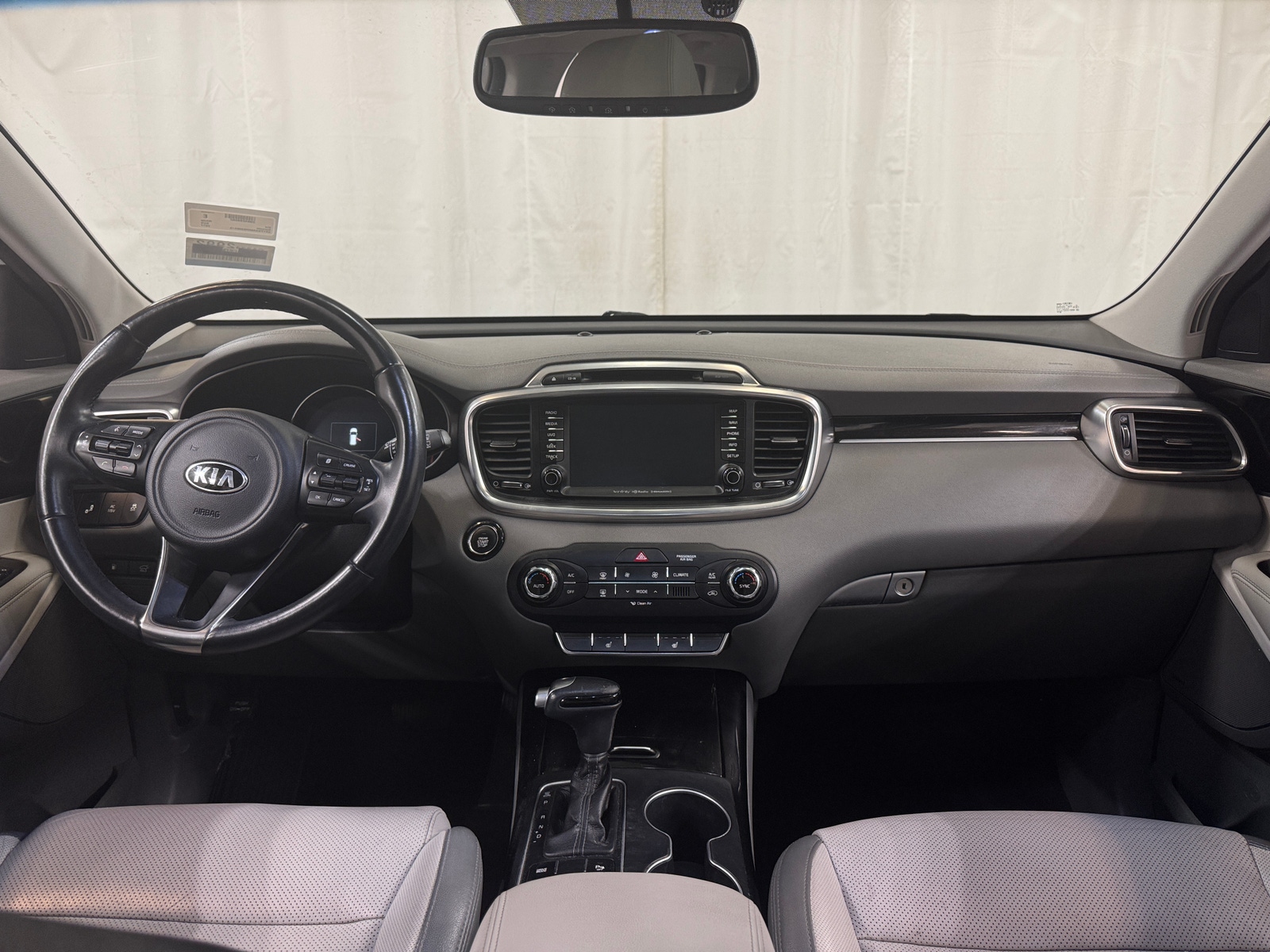 Thumbnail: 2017 Kia Sorento - 2