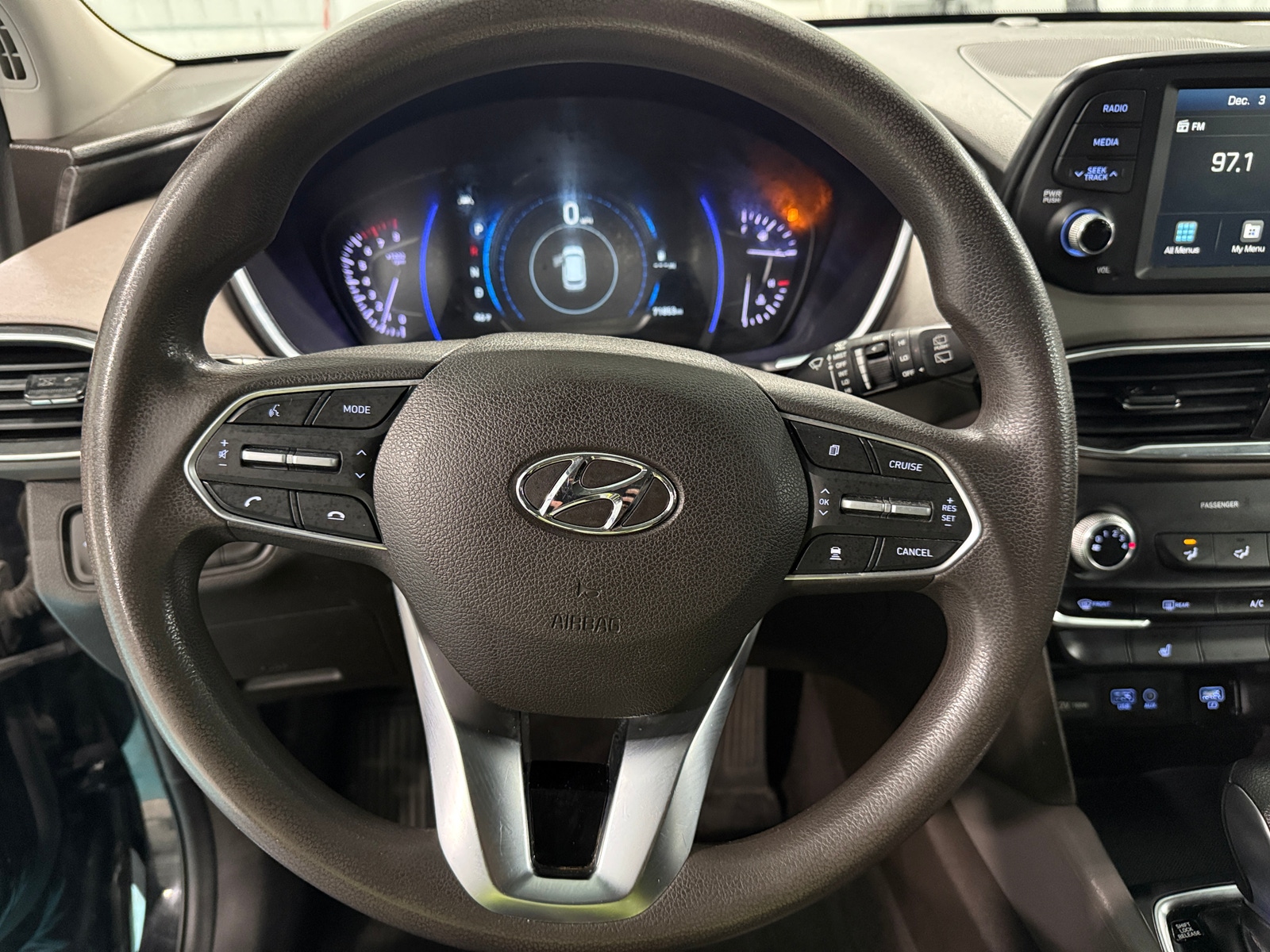 Thumbnail: 2020 Hyundai Santa Fe - 5