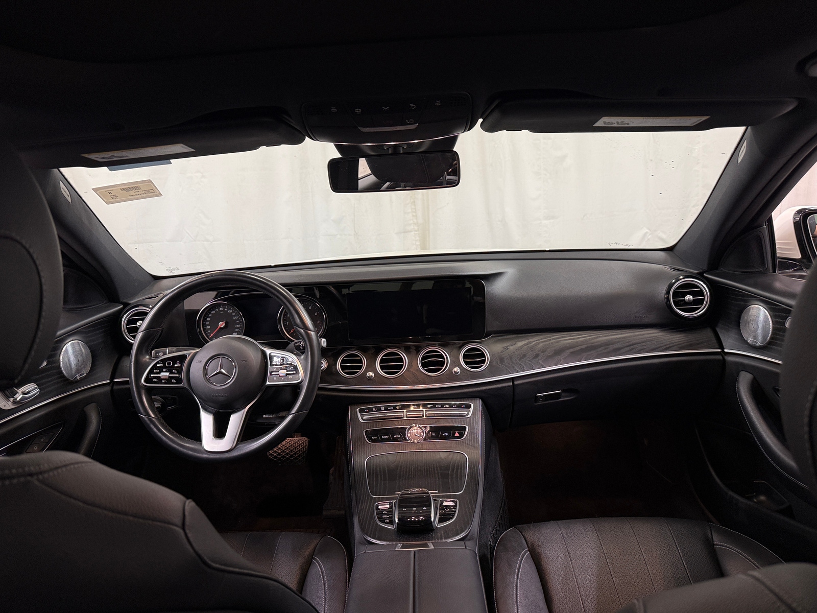 Thumbnail: 2019 Mercedes-Benz E-Class - 2