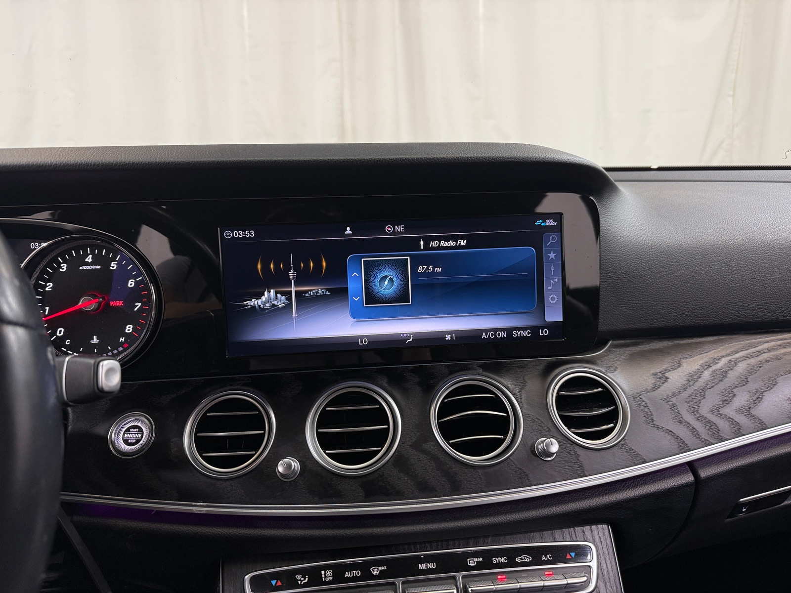 Thumbnail: 2019 Mercedes-Benz E-Class - 3