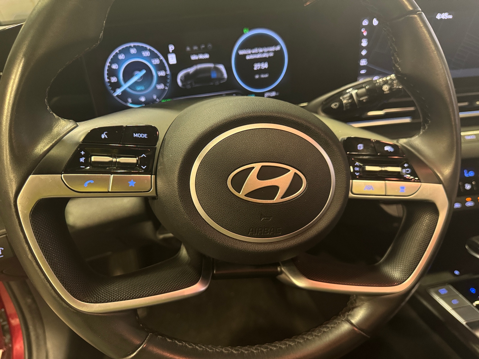 Thumbnail: 2025 Hyundai Elantra - 4