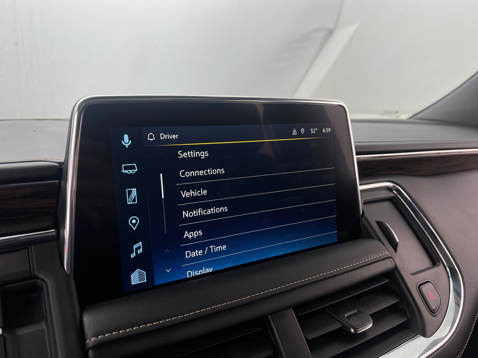 Thumbnail: 2023 Chevrolet Suburban - 3