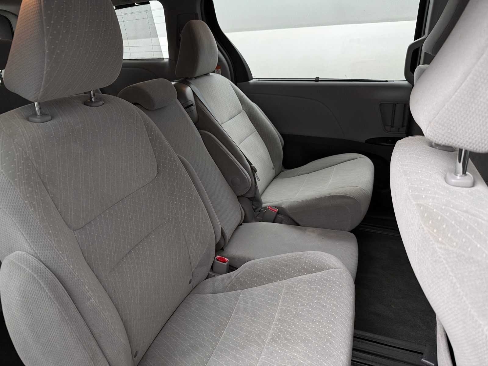 Thumbnail: 2019 Toyota Sienna - 6