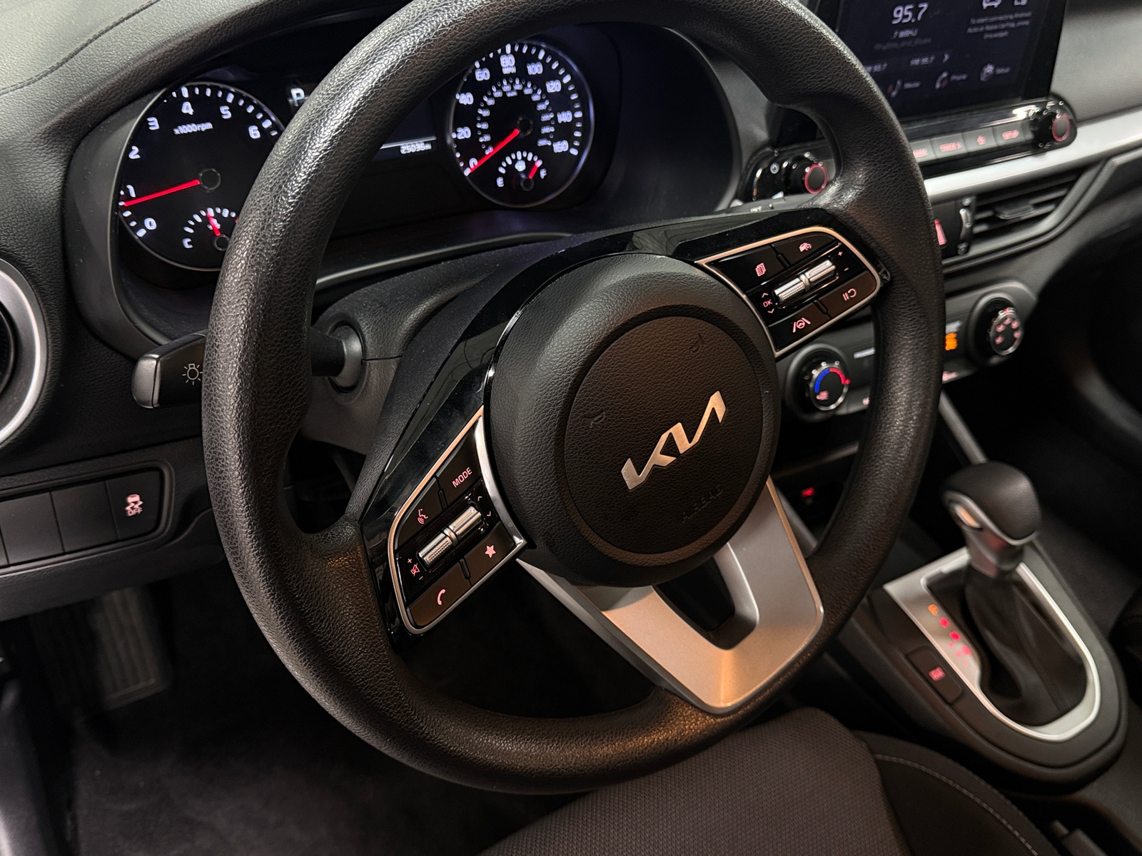 Thumbnail: 2024 Kia Forte - 5