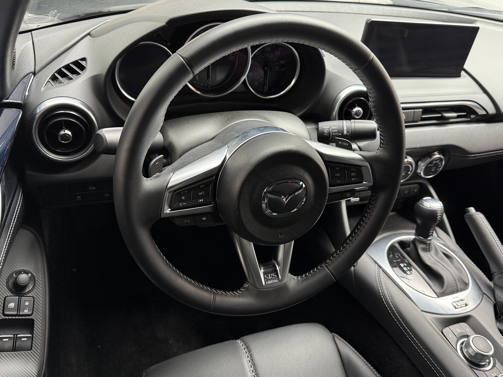 Thumbnail: 2025 Mazda MX-5 Miata - 4