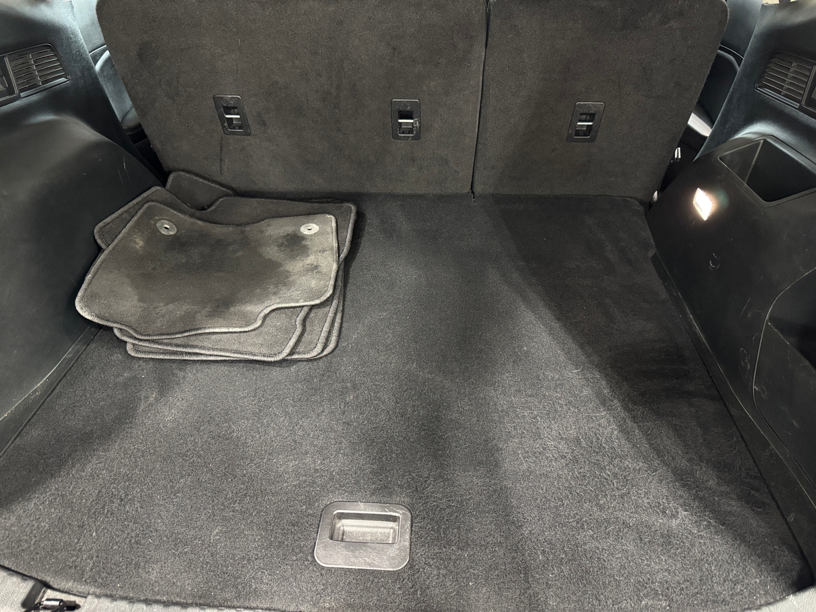 Thumbnail: 2021 Ford Edge - 6