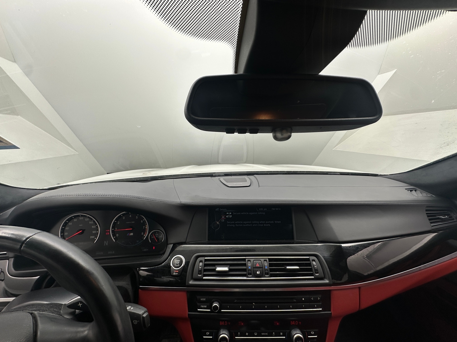 Thumbnail: 2013 BMW M5 - 2