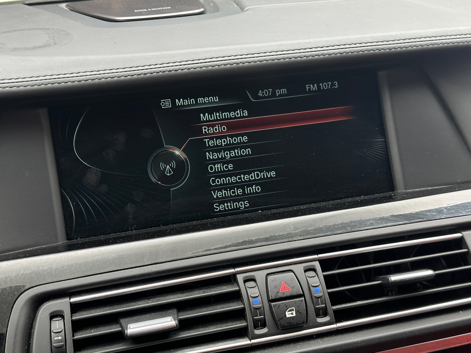 Thumbnail: 2013 BMW M5 - 3