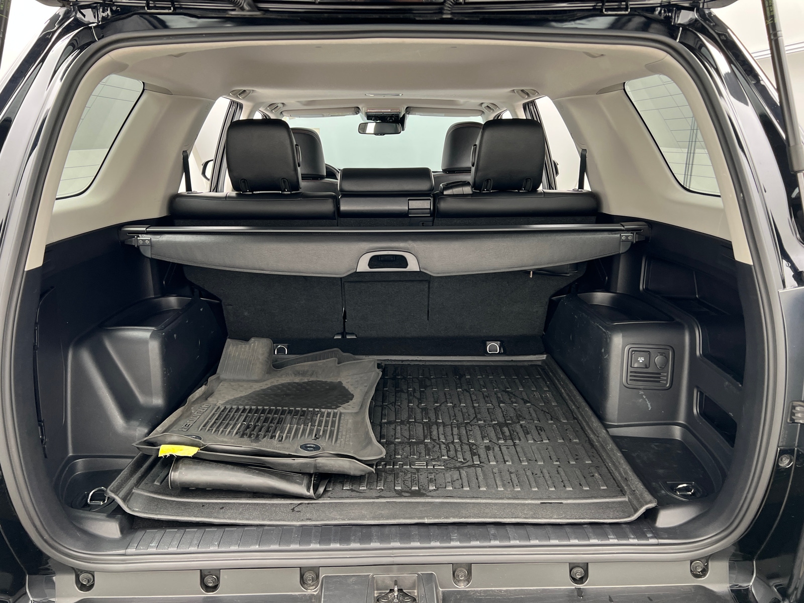 Thumbnail: 2021 Toyota 4Runner - 6