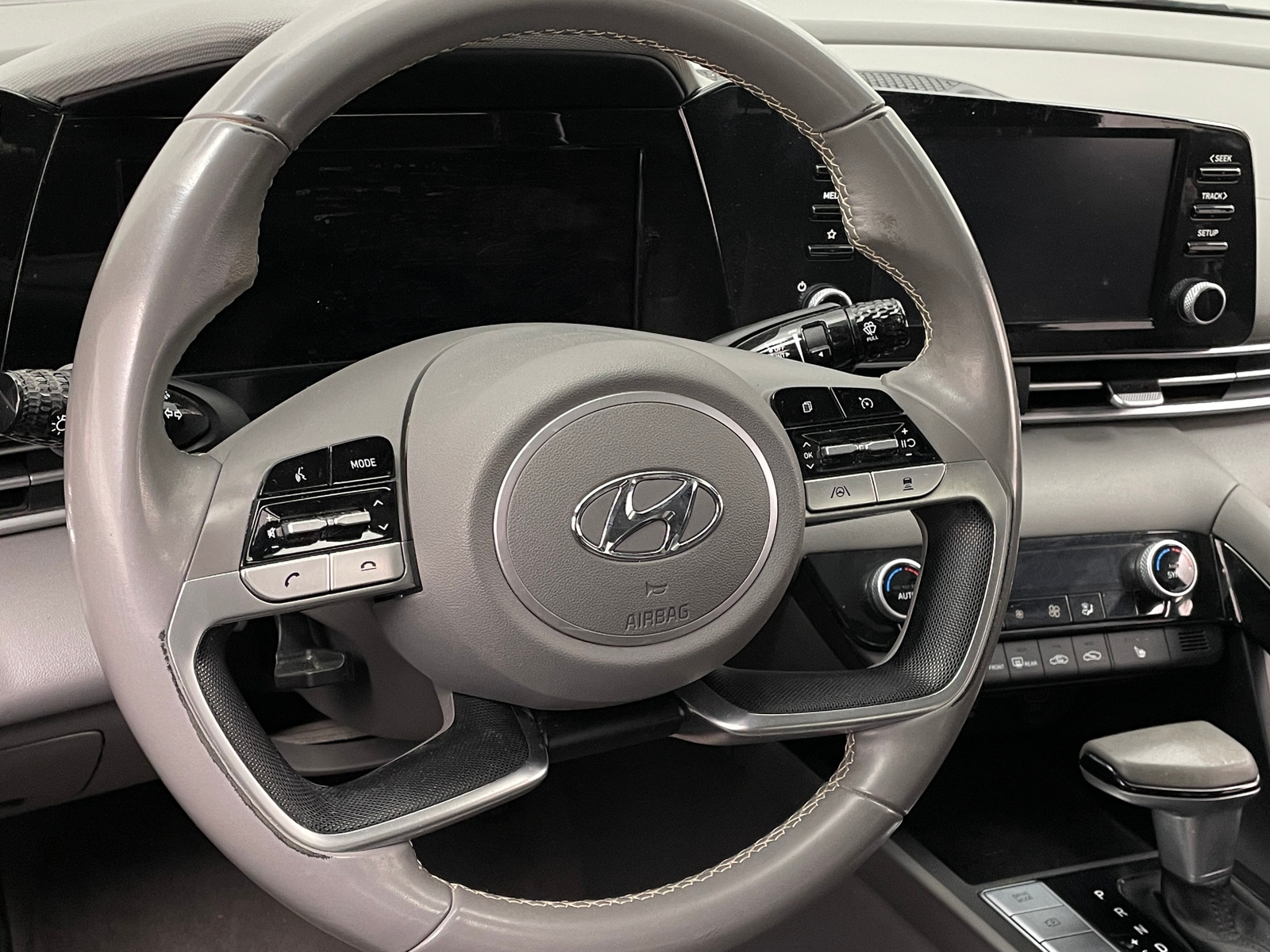 Thumbnail: 2022 Hyundai Elantra - 5