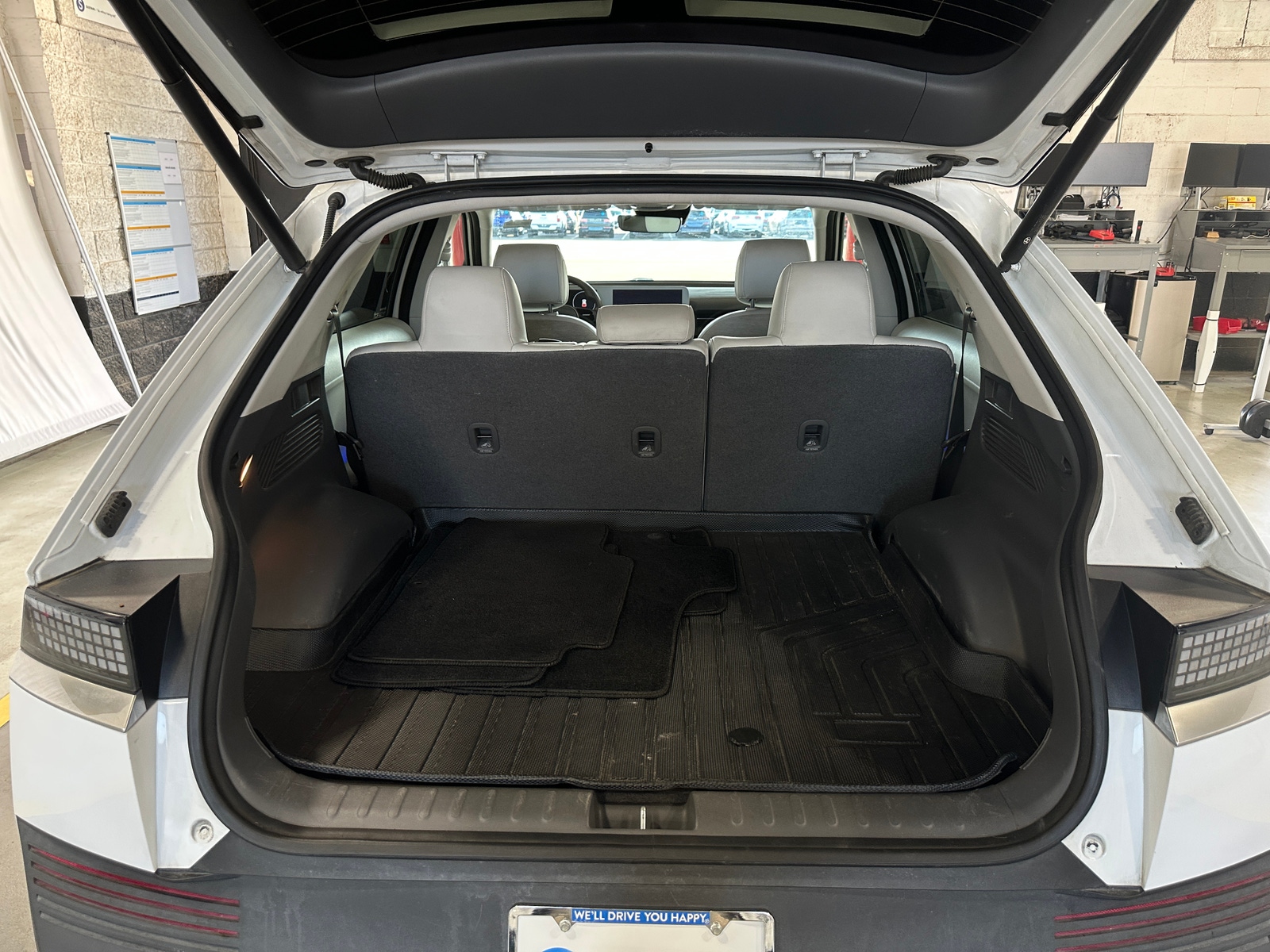 Thumbnail: 2022 Hyundai Ioniq 5 - 6