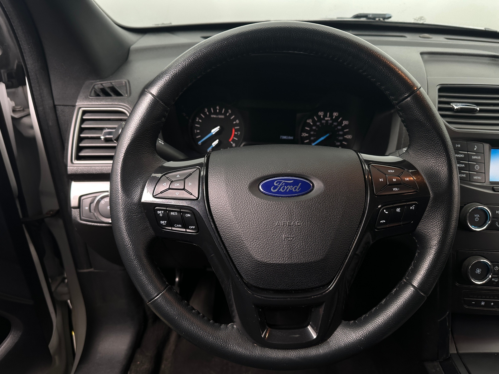 Thumbnail: 2019 Ford Explorer - 5