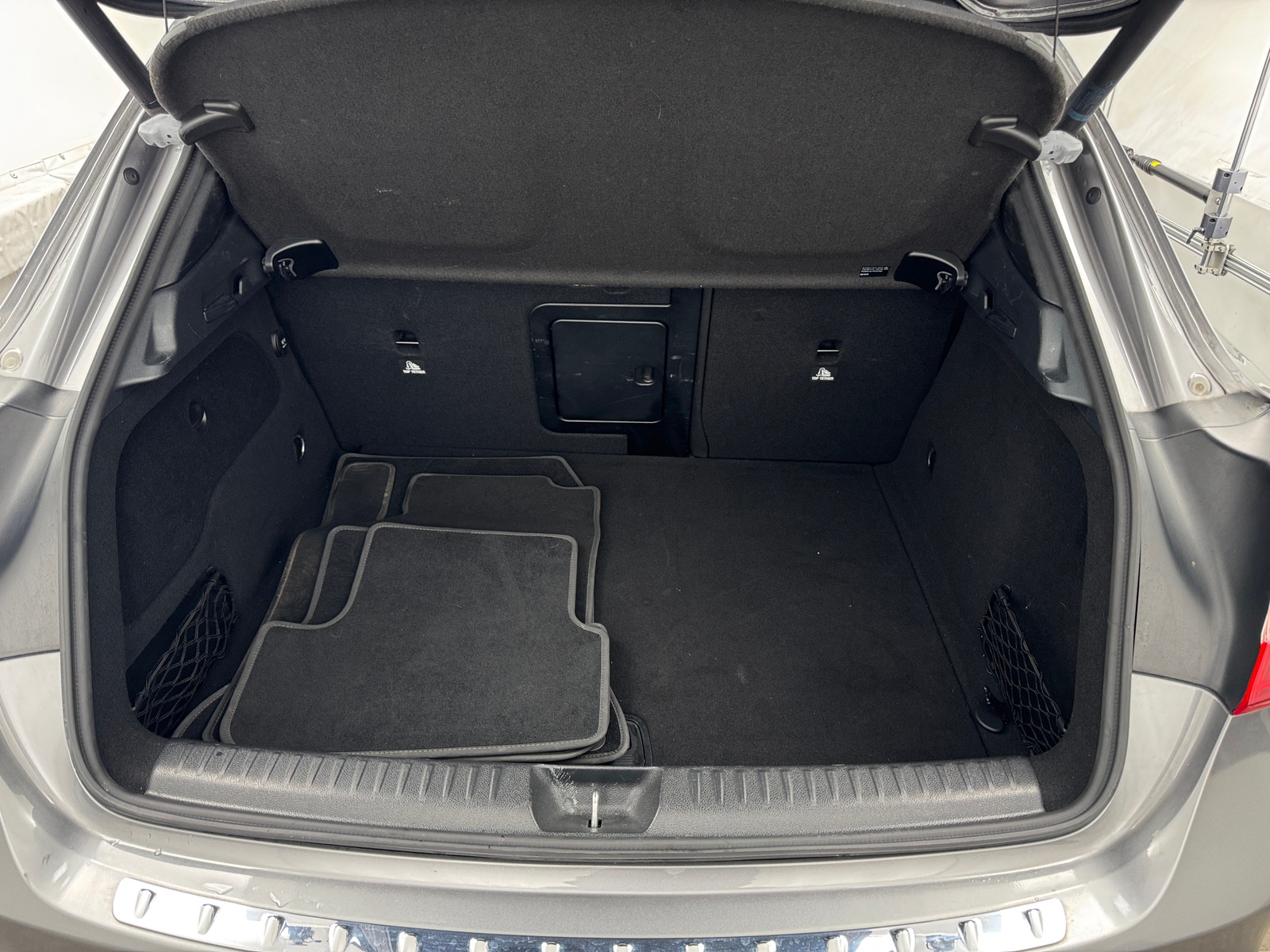 Thumbnail: 2016 Mercedes-Benz GLA - 6