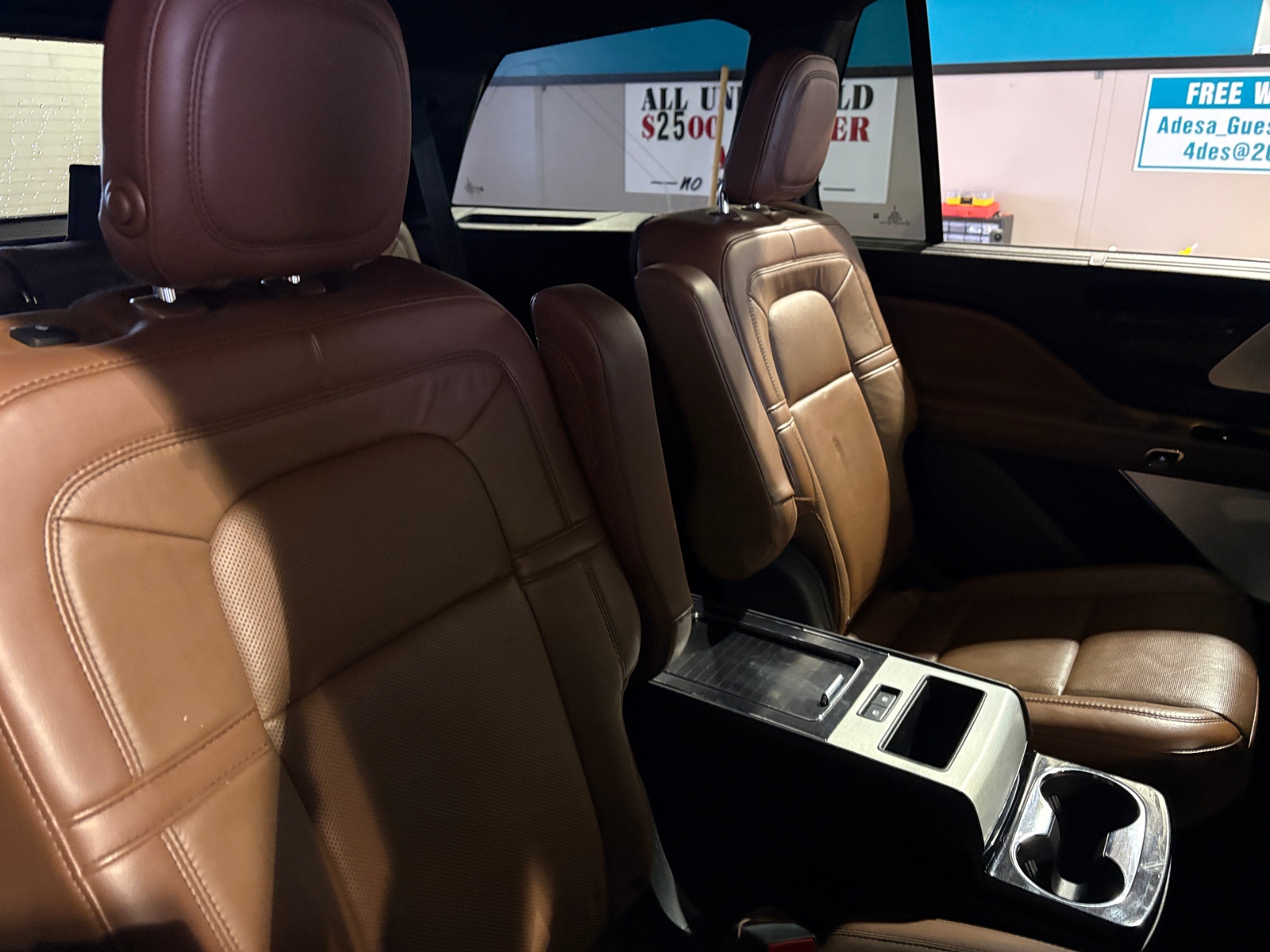 Thumbnail: 2020 Lincoln Aviator - 5