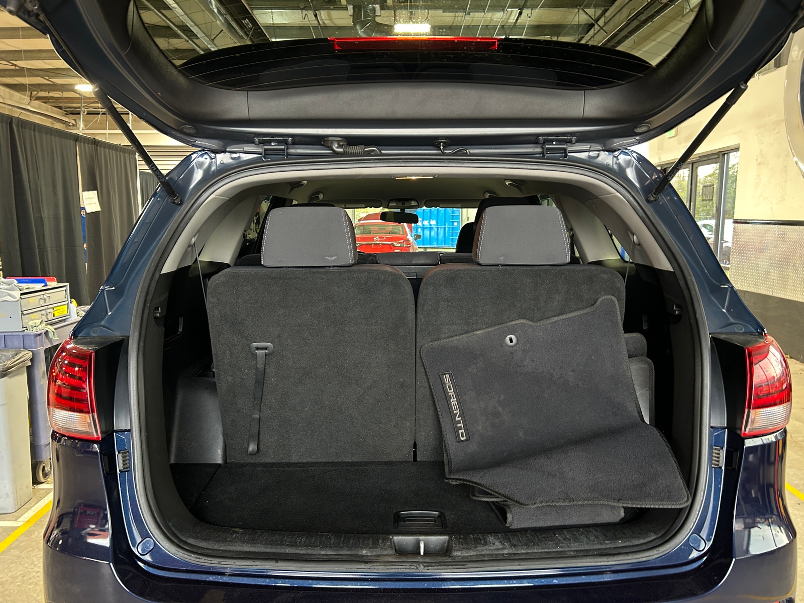 Thumbnail: 2019 Kia Sorento - 7