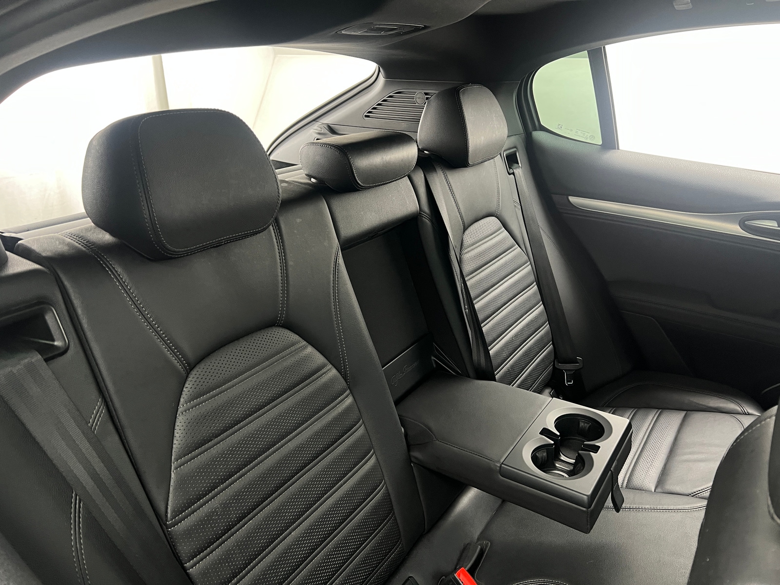 Thumbnail: 2020 Alfa Romeo Stelvio - 5