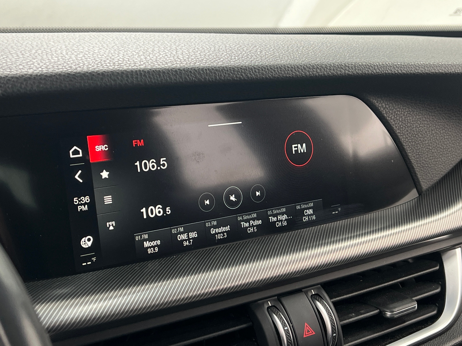 Thumbnail: 2020 Alfa Romeo Stelvio - 3