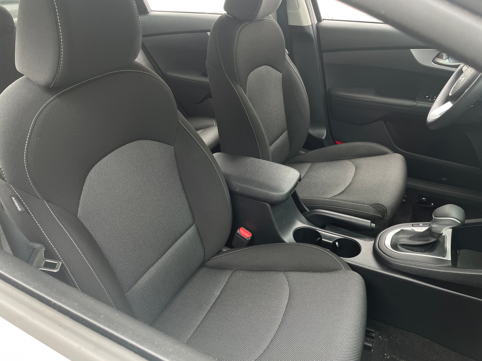 Thumbnail: 2022 Kia Forte - 2