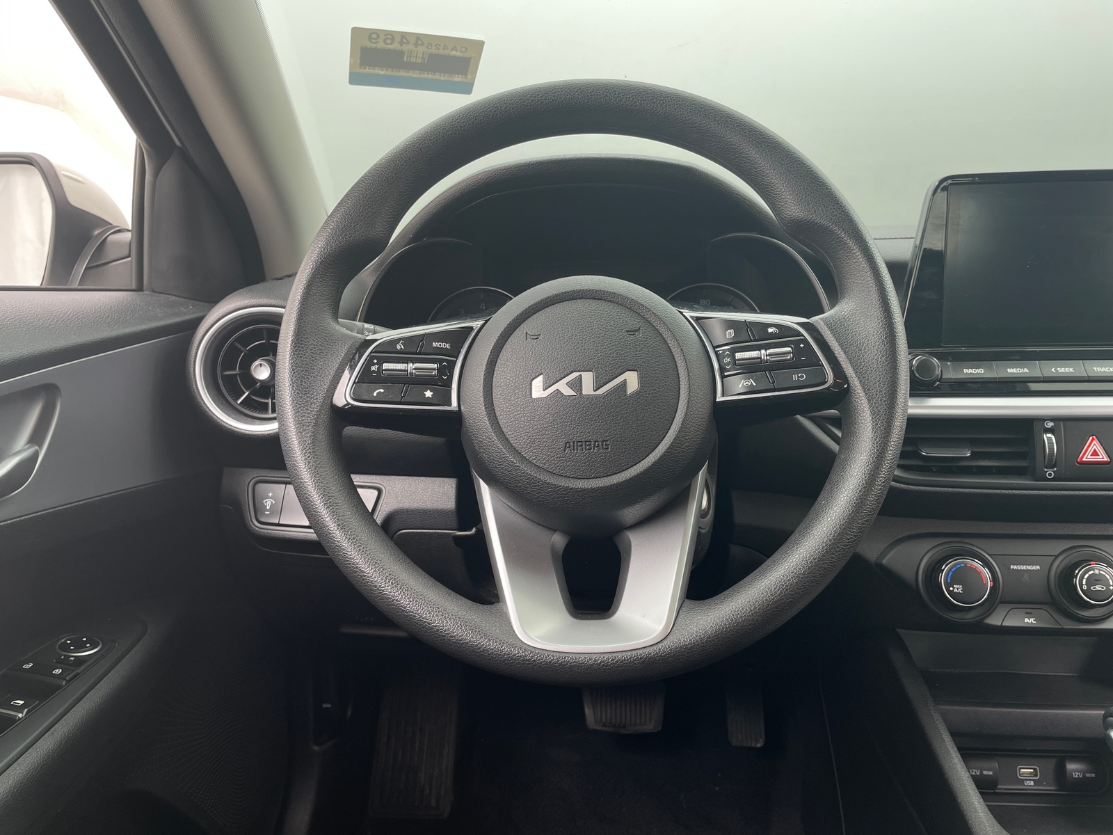 Thumbnail: 2022 Kia Forte - 5