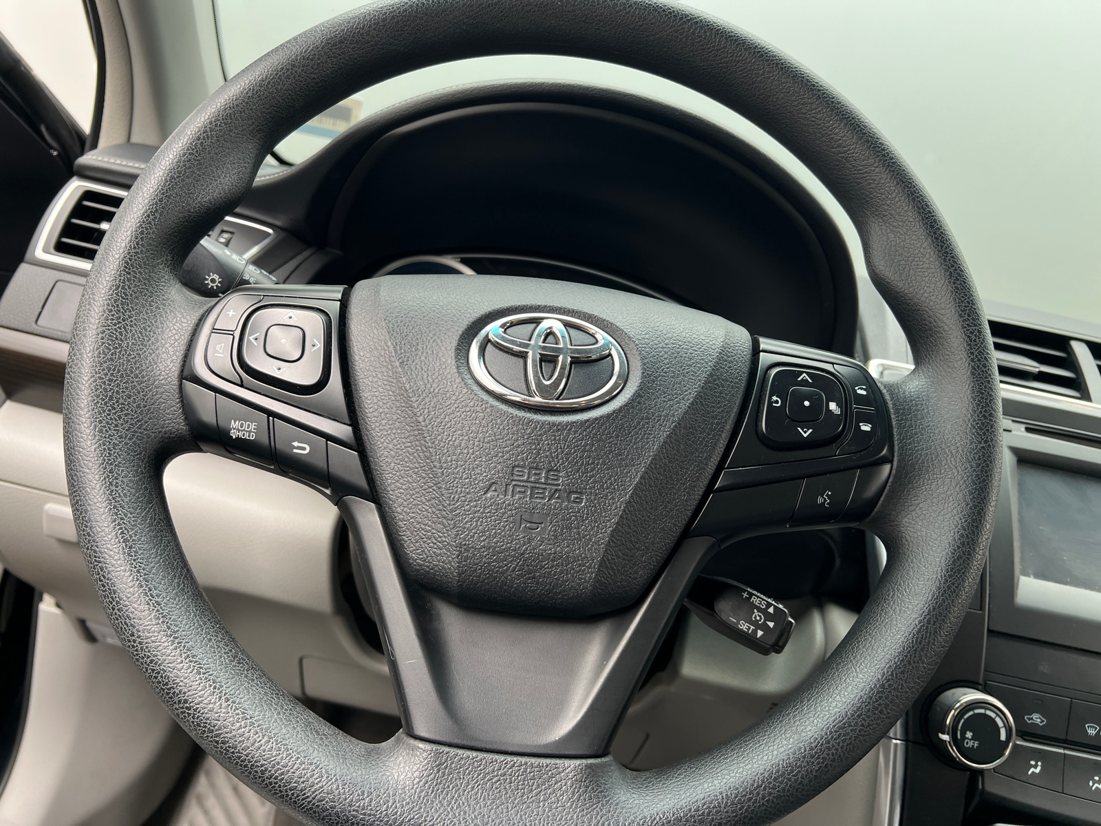 Thumbnail: 2017 Toyota Camry - 5